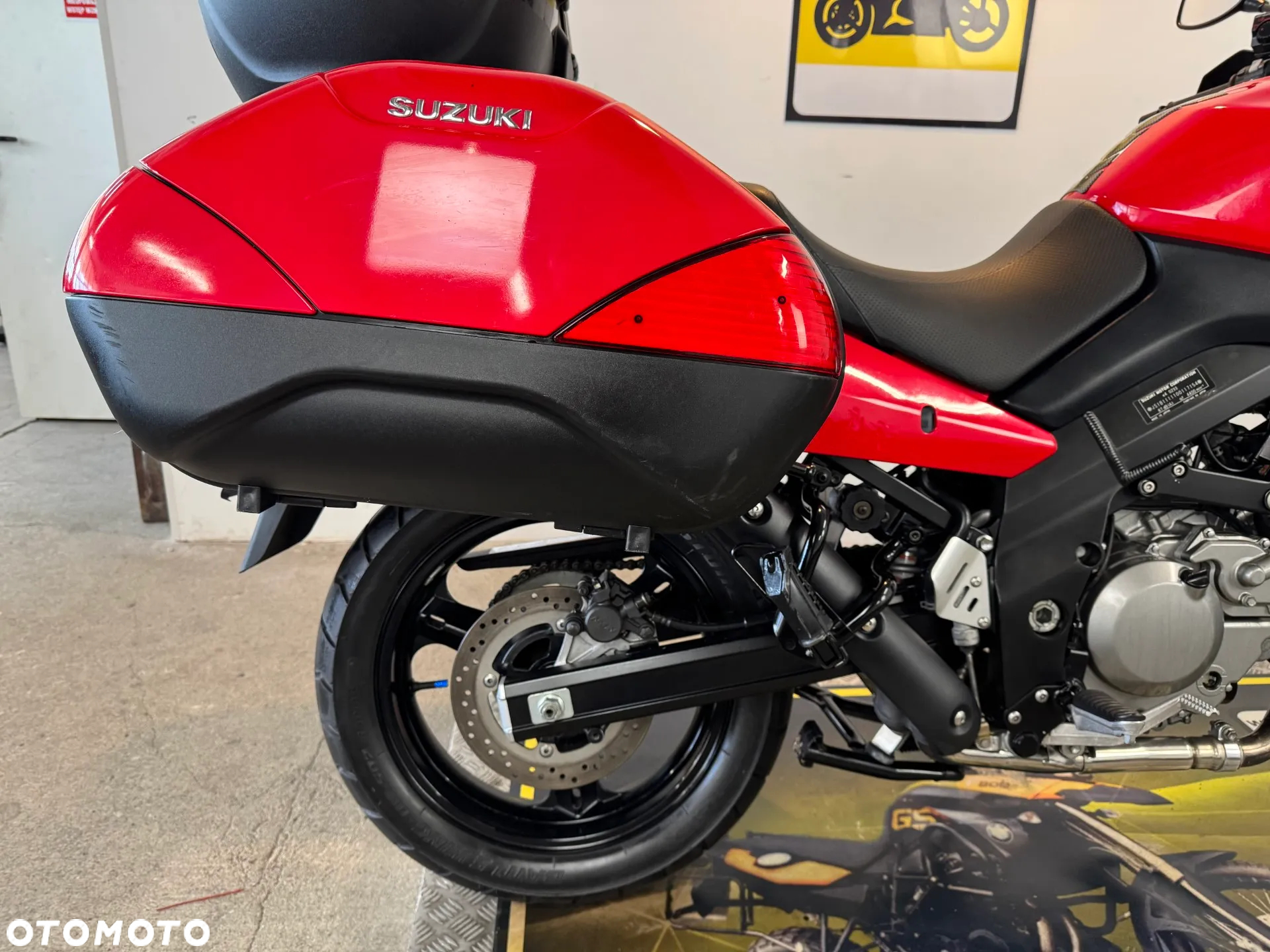 Suzuki DL - 16