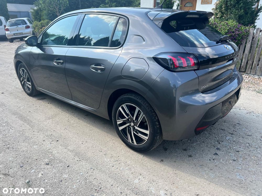 Peugeot 208 - 9