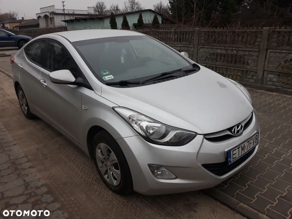 Hyundai Elantra 1.6 Classic + - 4