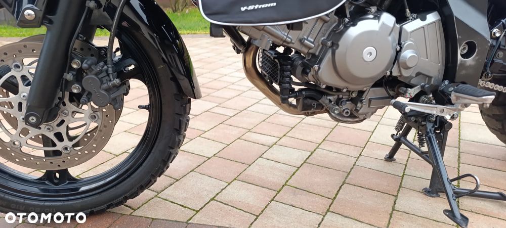 Suzuki V-STROM - 38