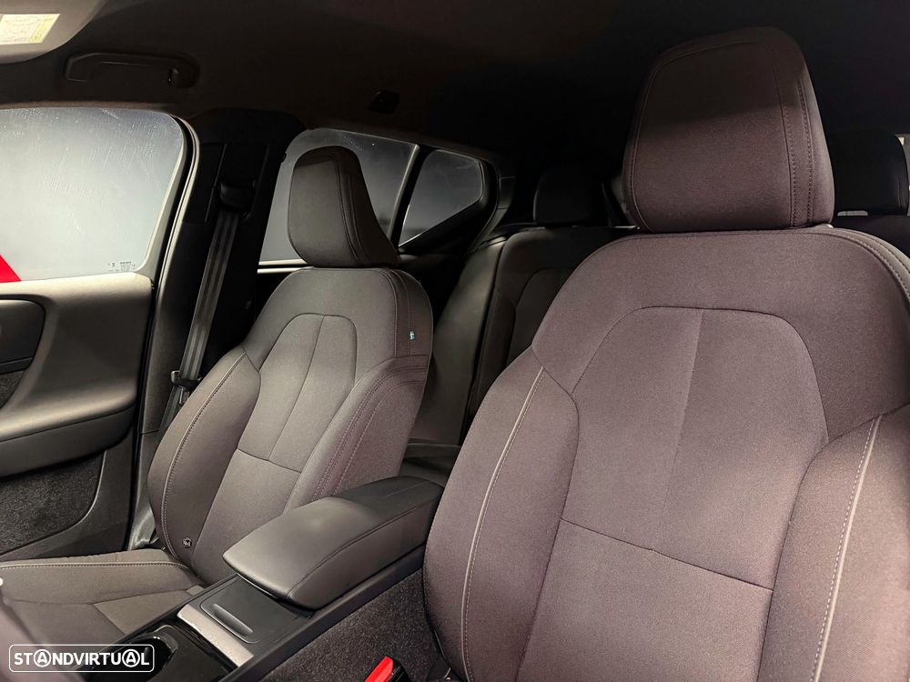 Volvo XC 40 Recharge Core - 10