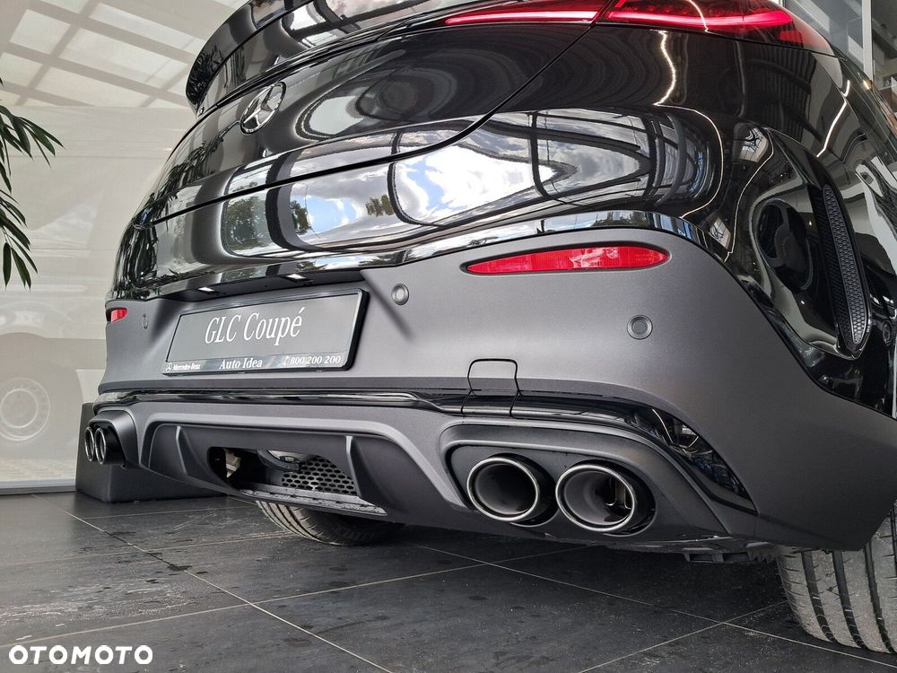 Mercedes-Benz GLC - 30