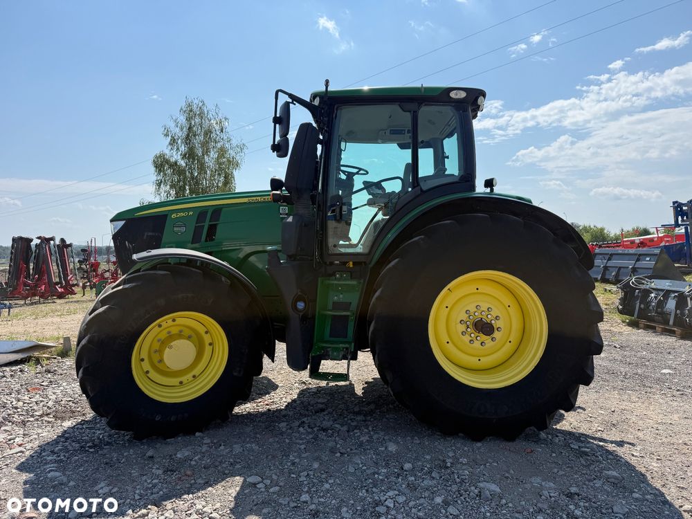 John Deere 6230R - 8
