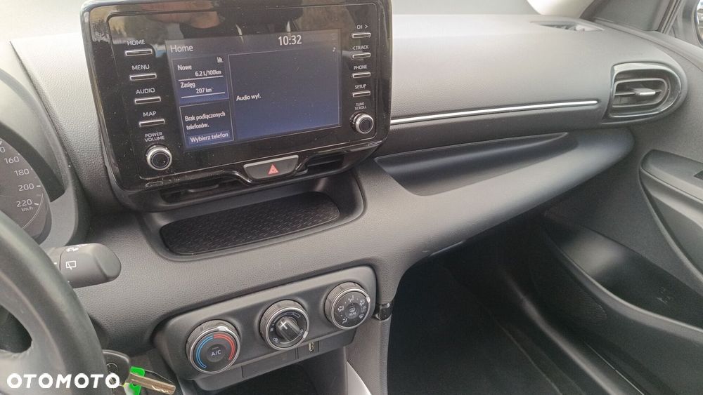 Toyota Yaris 1.5 Comfort - 19