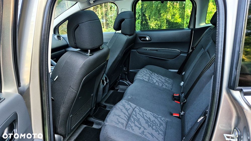 Peugeot 3008 120 VTi Premium - 32