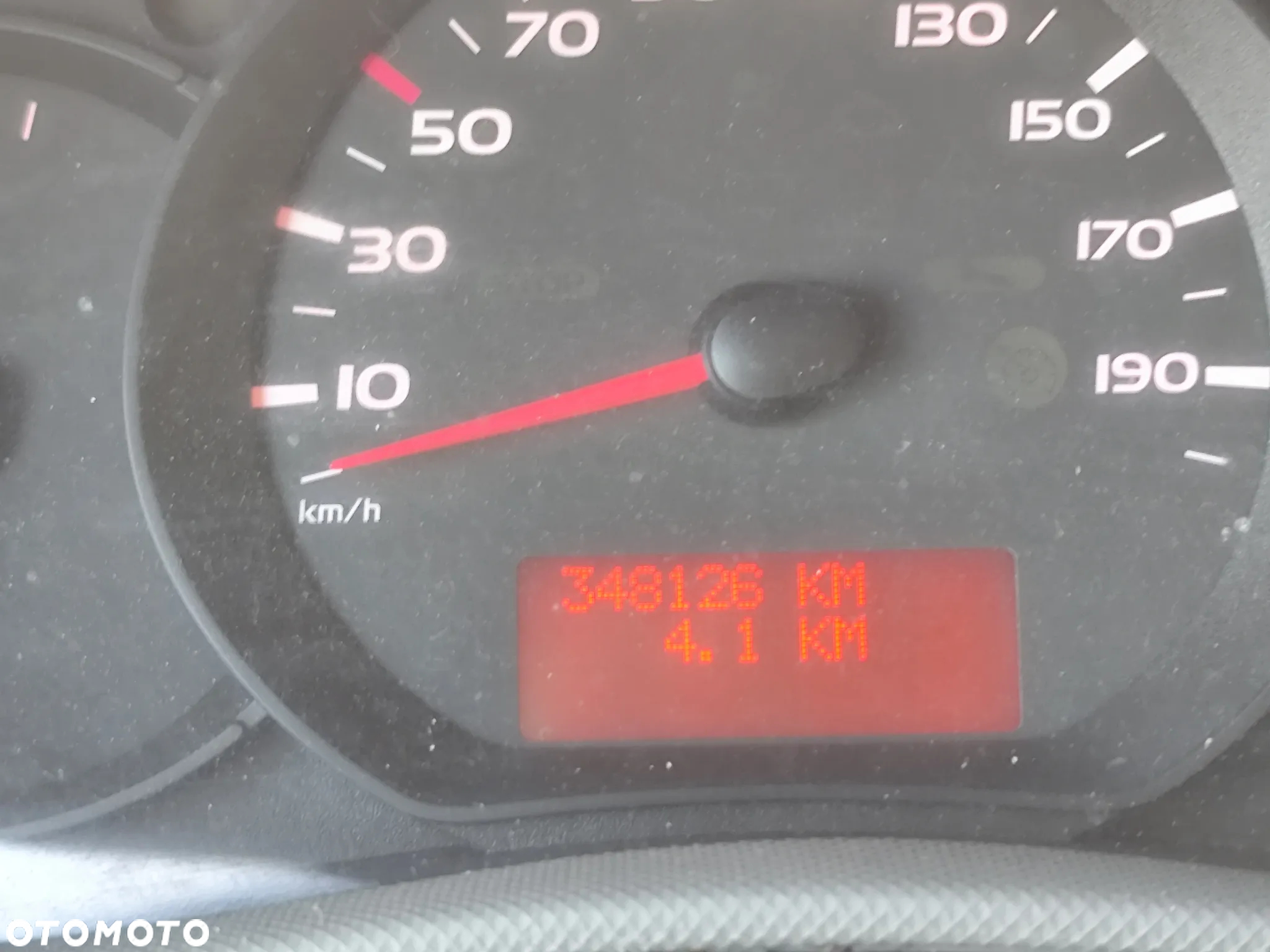 Nissan NV400 - 12