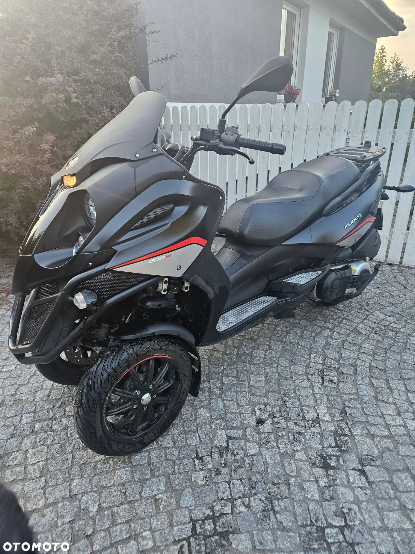 Piaggio MP-3 - 5
