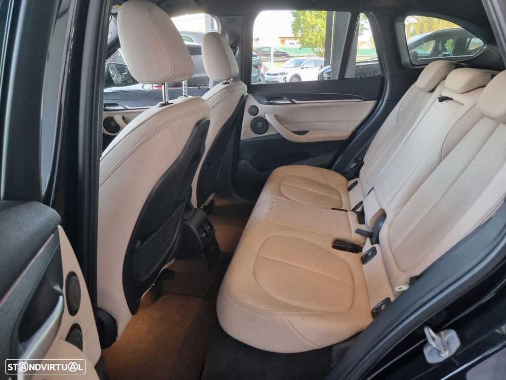BMW X1 25 e xDrive xLine - 18