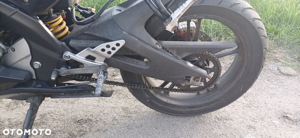 Yamaha YZF - 10