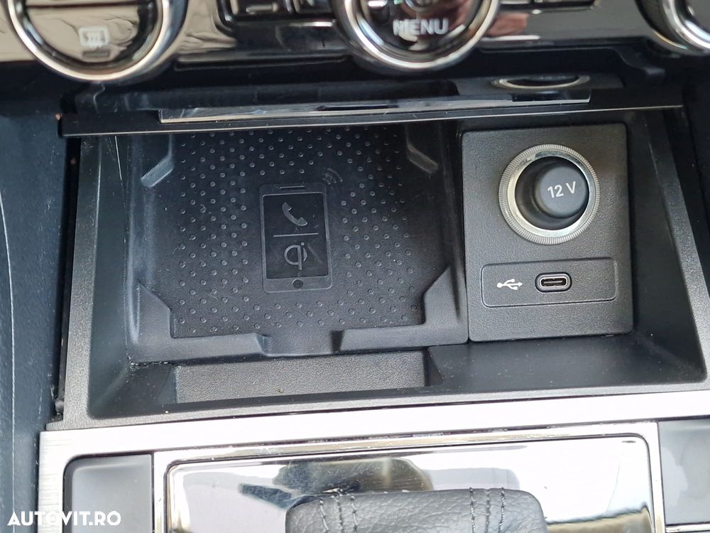 Skoda Superb 2.0 TDI DSG Premium Edition - 32