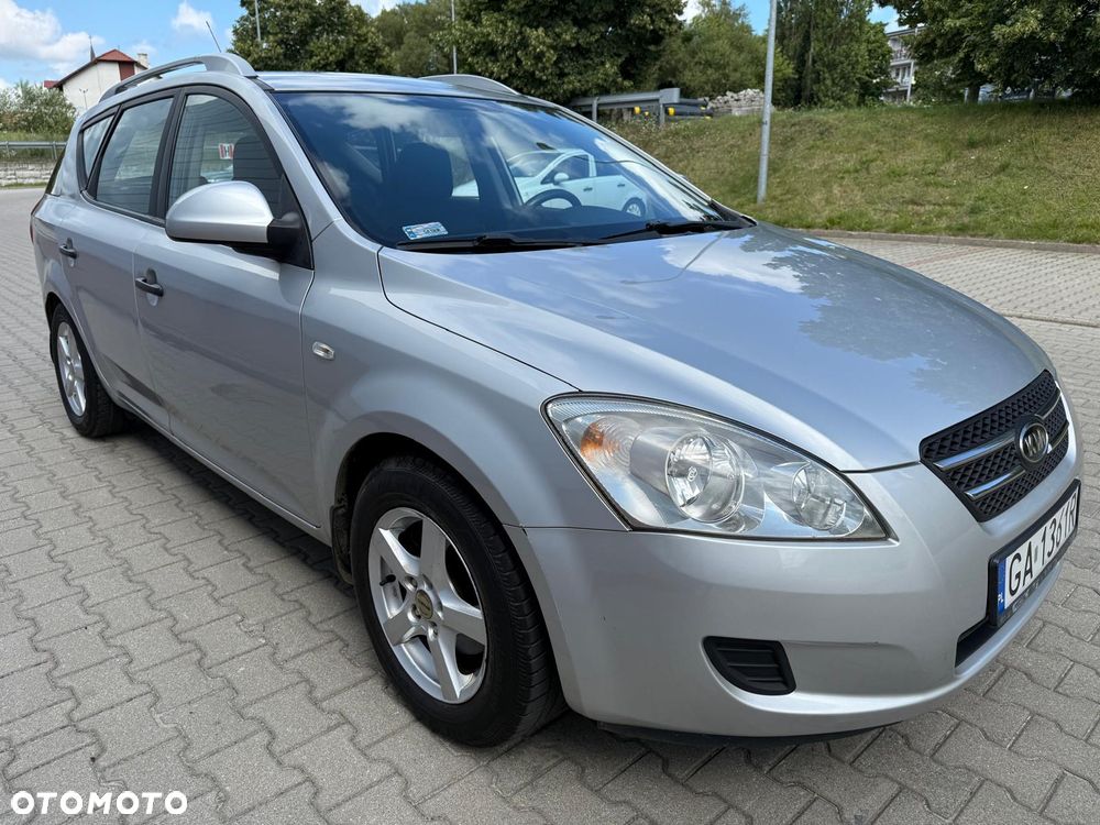 Kia Ceed 1.6 Comfort - 1