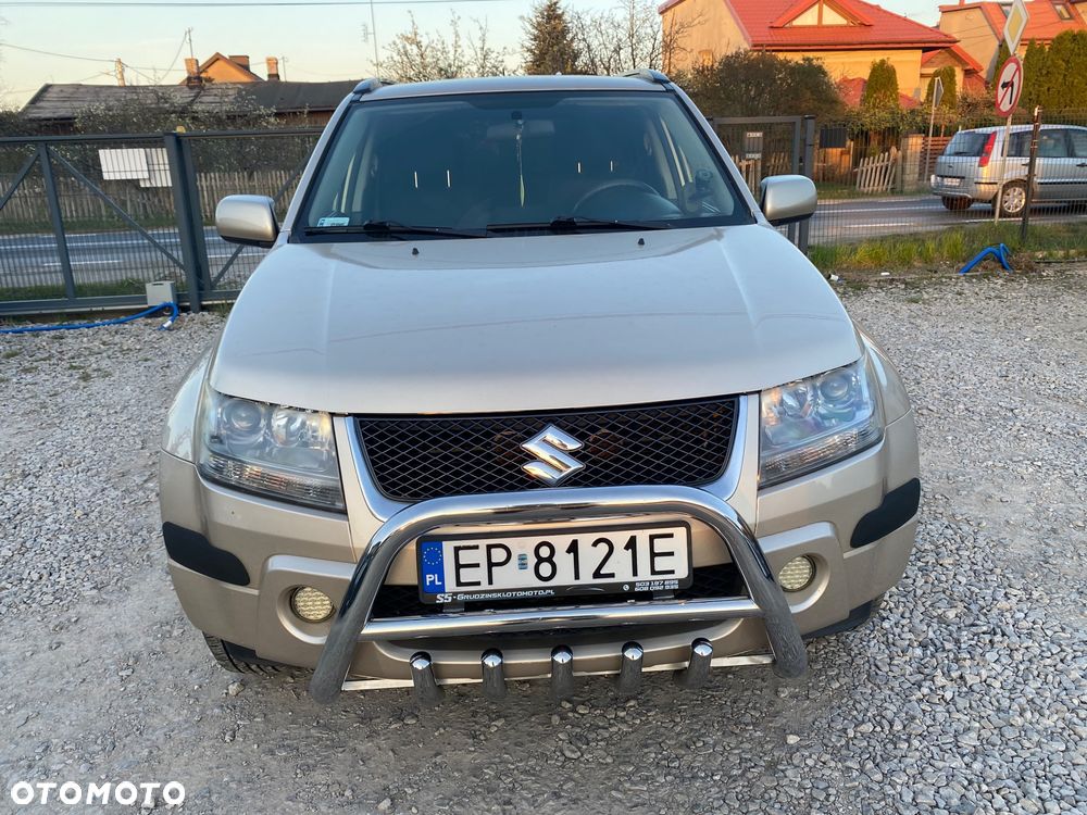 Suzuki Grand Vitara 2.0 De luxe - 2