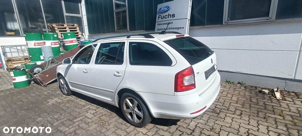 Skoda Octavia 2.0 TDI DPF Ambition - 5