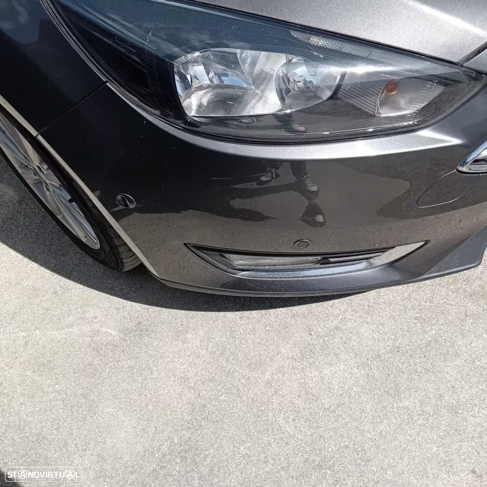 Ford Focus 1.5 TDCi ECOBlue Titanium - 9