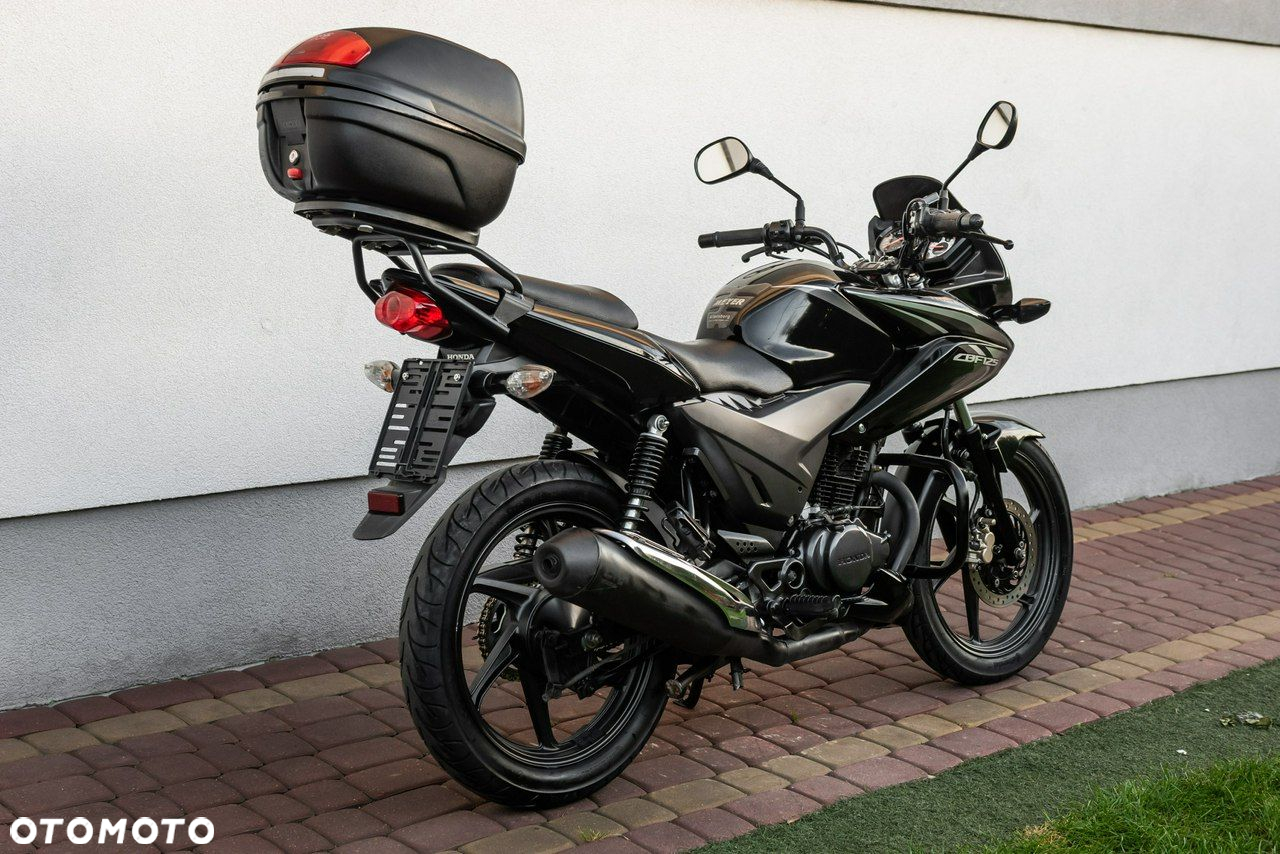 Honda CBF - 4