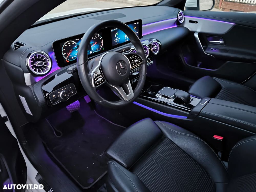 Mercedes-Benz CLA 180 7G-DCT Special Edition - 5