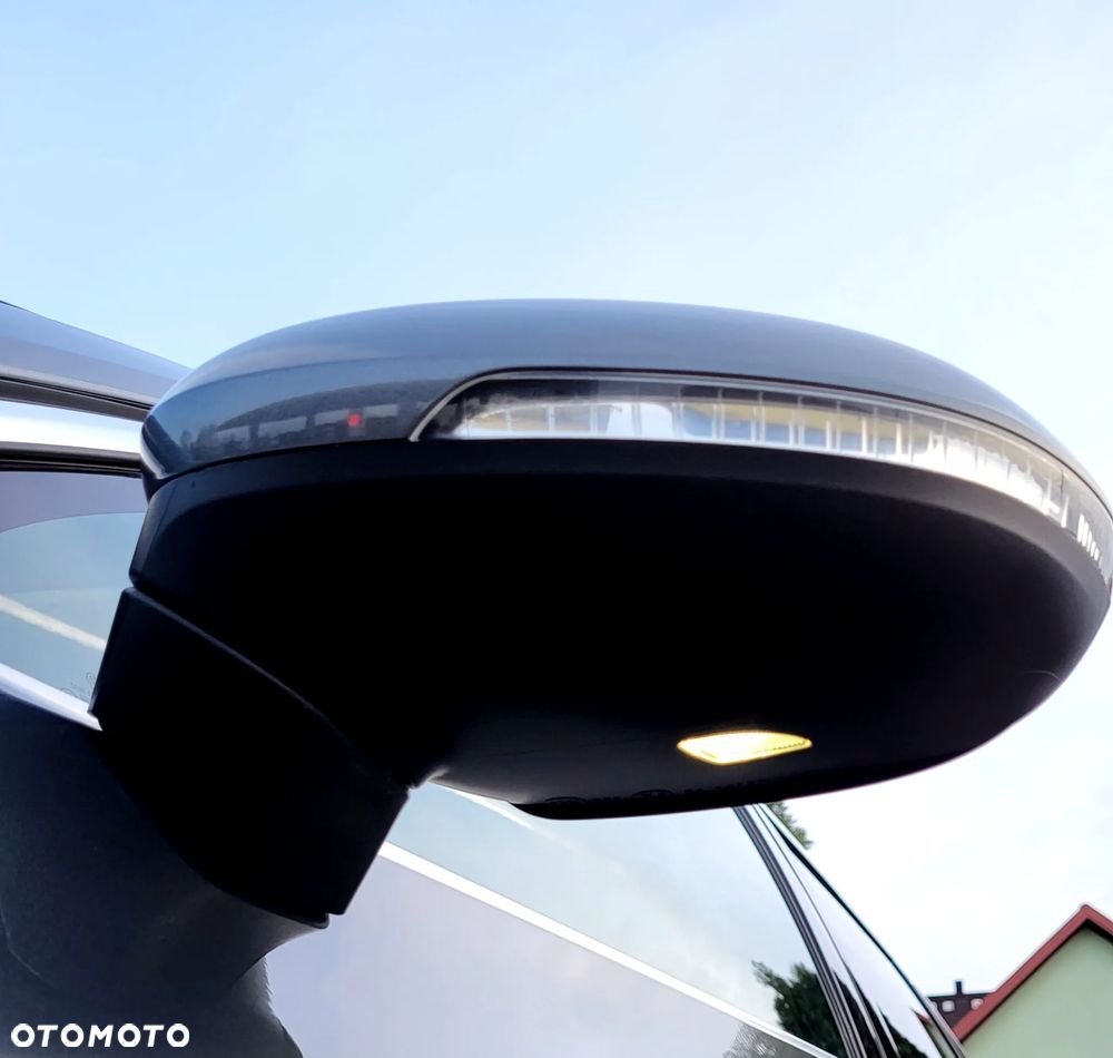 Volkswagen Passat - 5