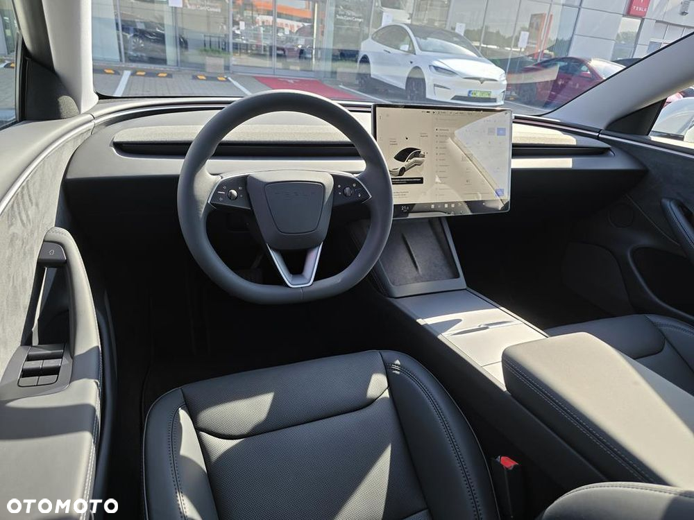 Tesla Model 3 Long Range AWD - 13