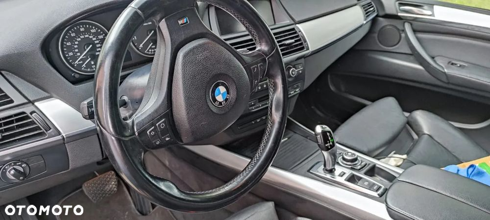 BMW X5 xDrive30i - 8