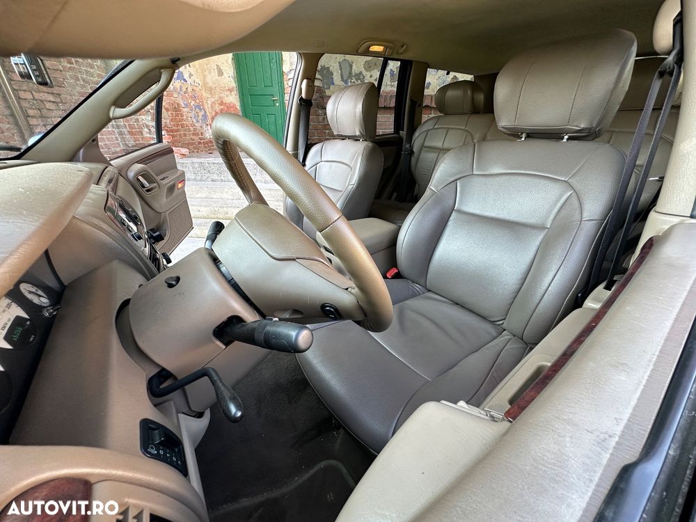 Jeep Grand Cherokee - 10