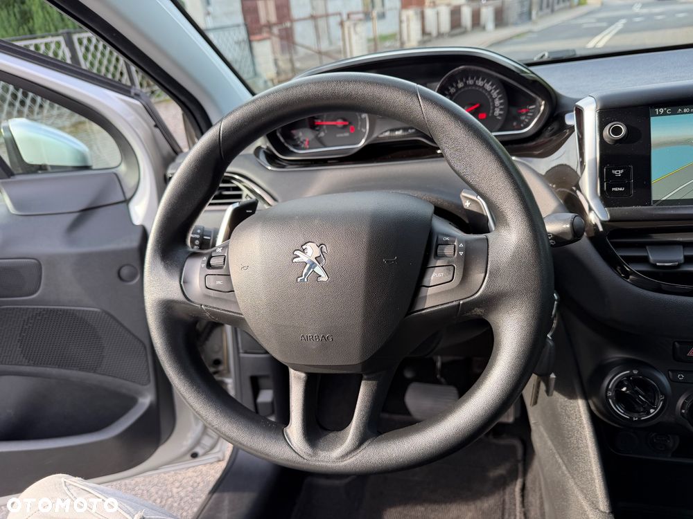 Peugeot 208 - 21