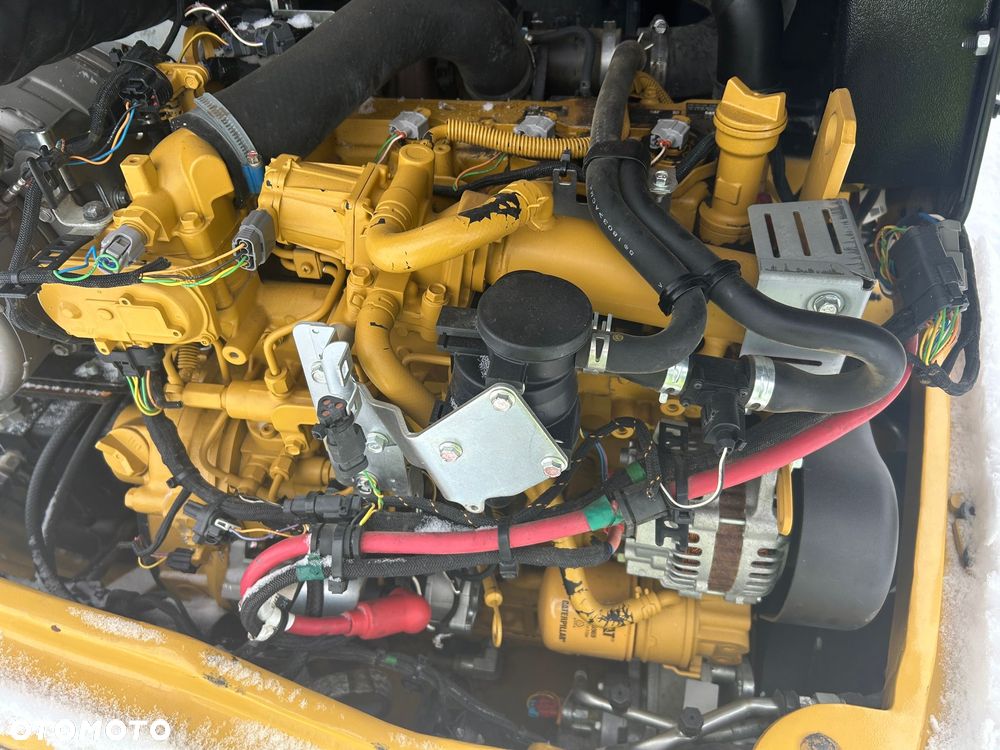 Caterpillar 906 CAT 908 M JAK NOWA 1600h - 19