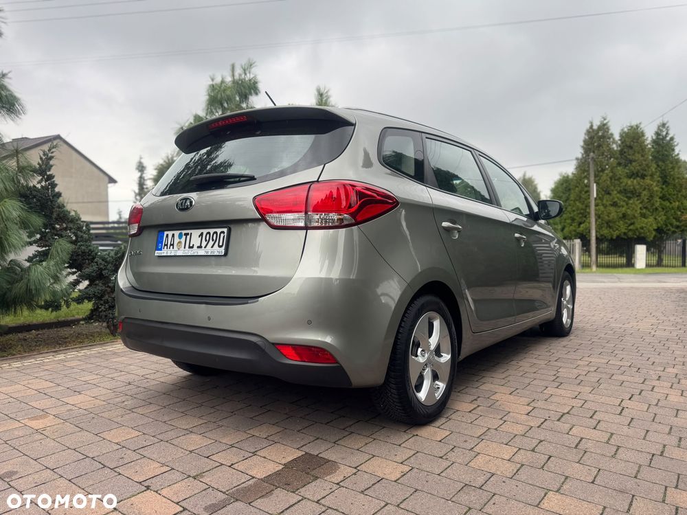 Kia Carens 1.6 GDI Dream Team Edition - 10