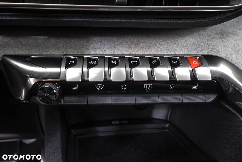 Peugeot 5008 BlueHDi 130 EAT8 GT - 23
