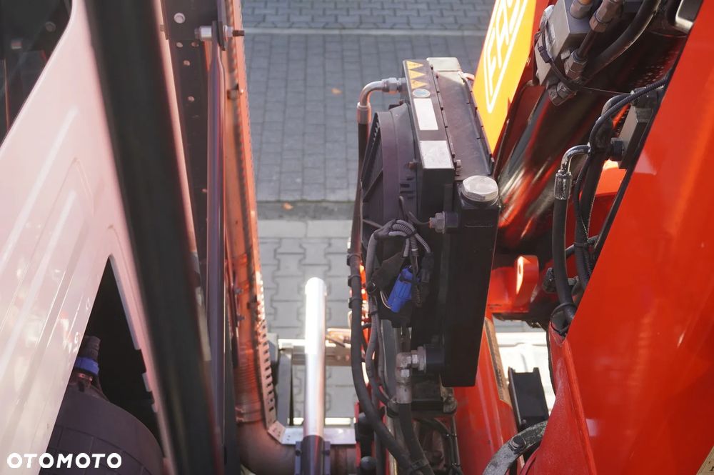 Renault C380 E6 6x4 / HDS Fassi F135 2700 MTH / Zasięg 8 m / 5.6 t udźwig / Wywrotka 3-stronna / Hydroburta - 22