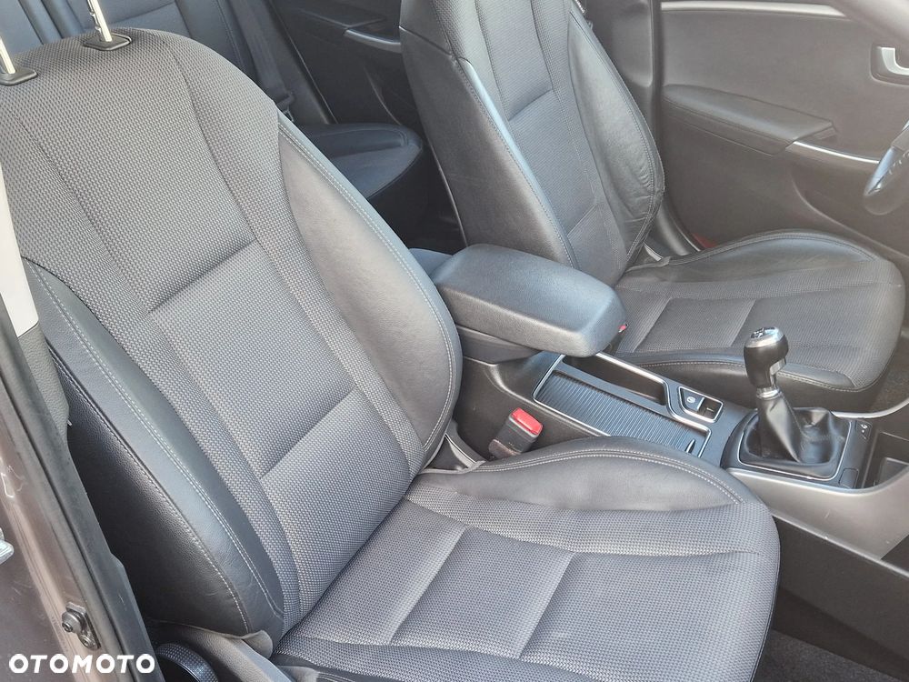 Hyundai i30 blue 1.6 GDI YES Gold - 29