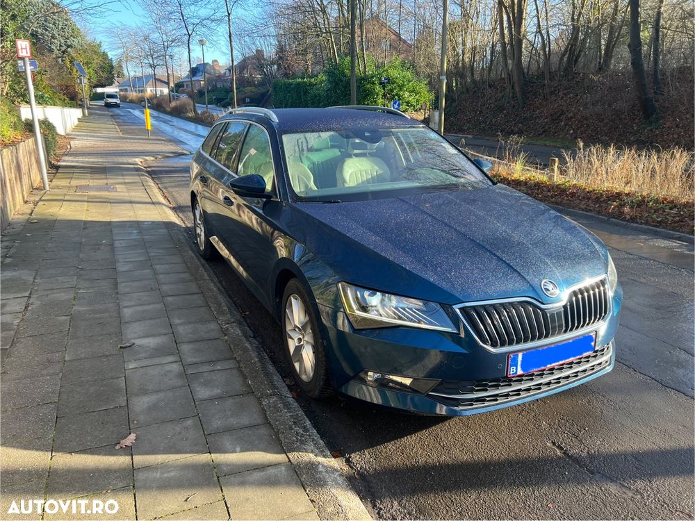 Skoda Superb Combi 1.8 TSI DSG Style - 2