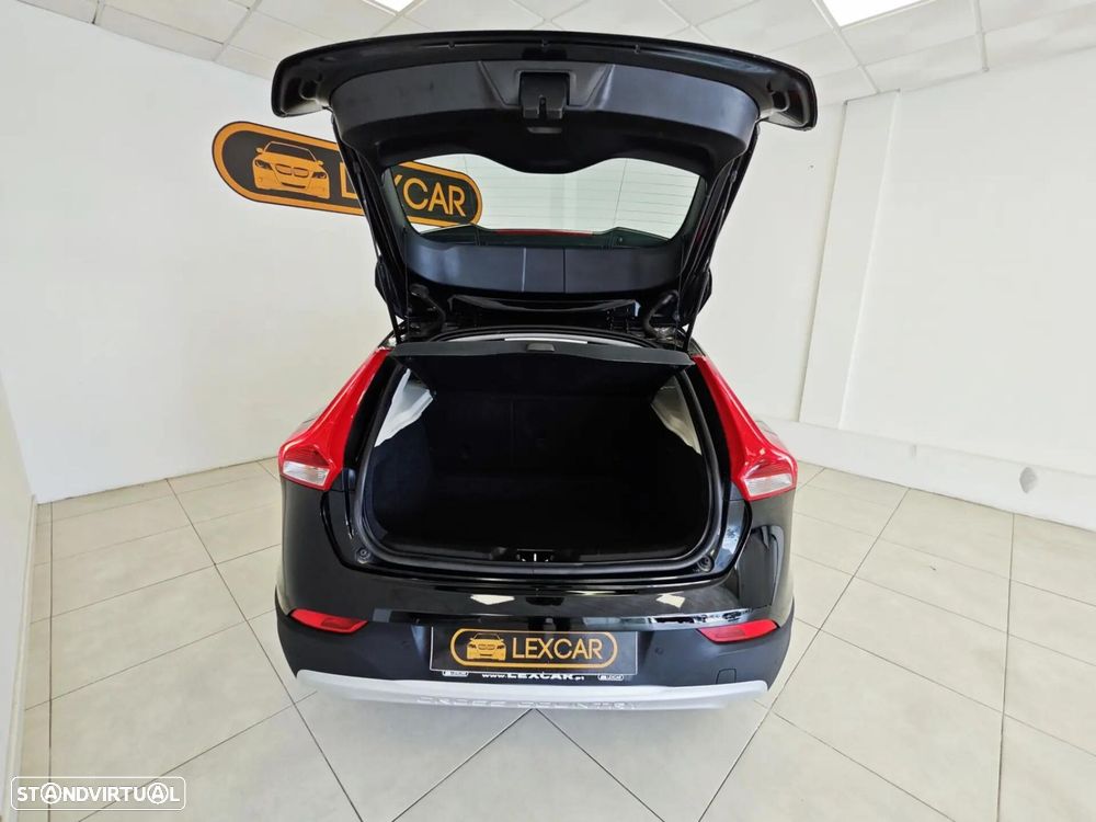 Volvo V40 Cross Country 1.6 D2 Momentum - 30
