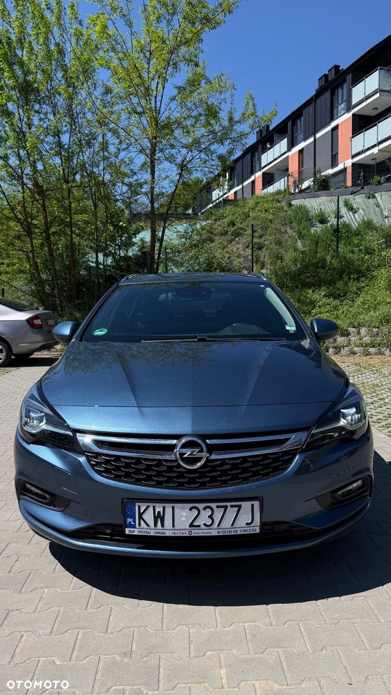 Opel Astra 1.6 CDTI Essentia - 1