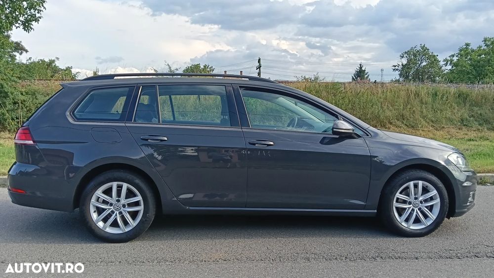 Volkswagen Golf 1.6 TDI Highline - 12
