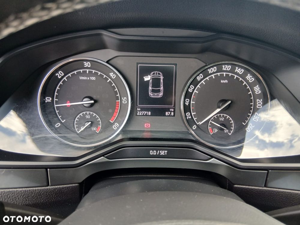Skoda Superb 1.6 TDI Style - 5
