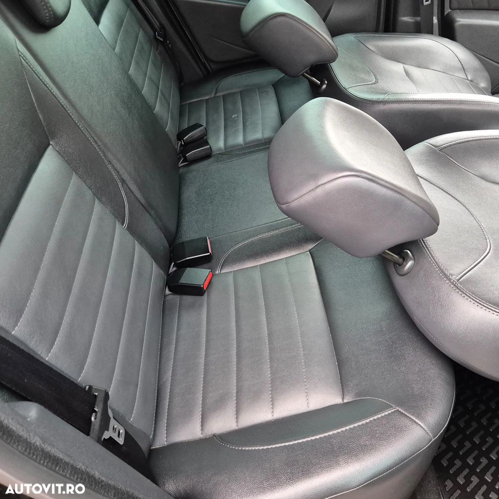 Dacia Duster 1.2 TCe 4x2 Laureate - 18