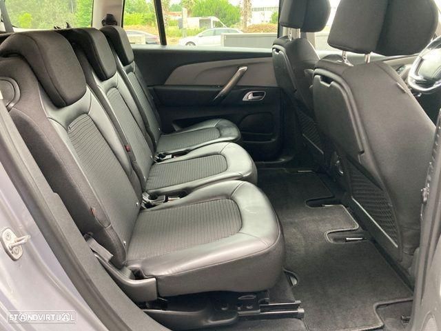 Citroën C4 Spacetourer BlueHDi 130 Stop&Start EAT8 SHINE - 37