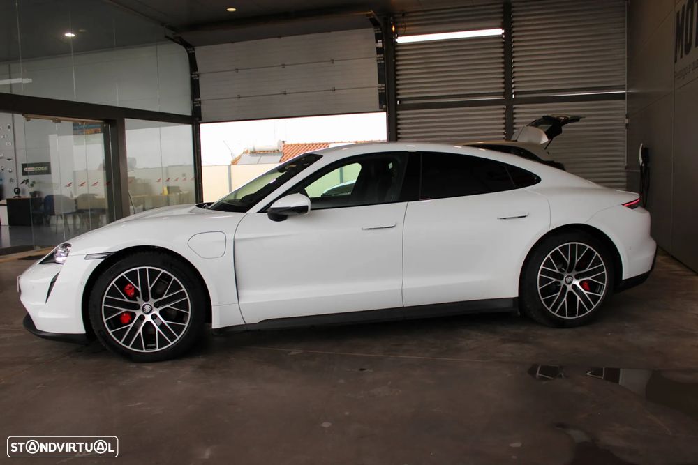 Porsche Taycan 4S - 6
