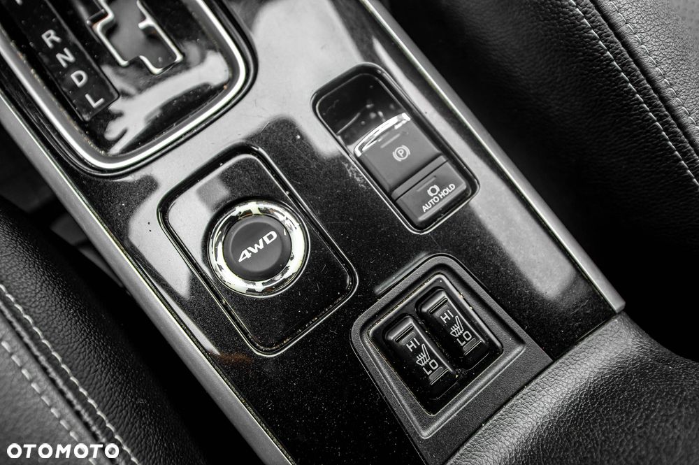 Mitsubishi Outlander 2.2 DID Instyle Navi 4WD - 15