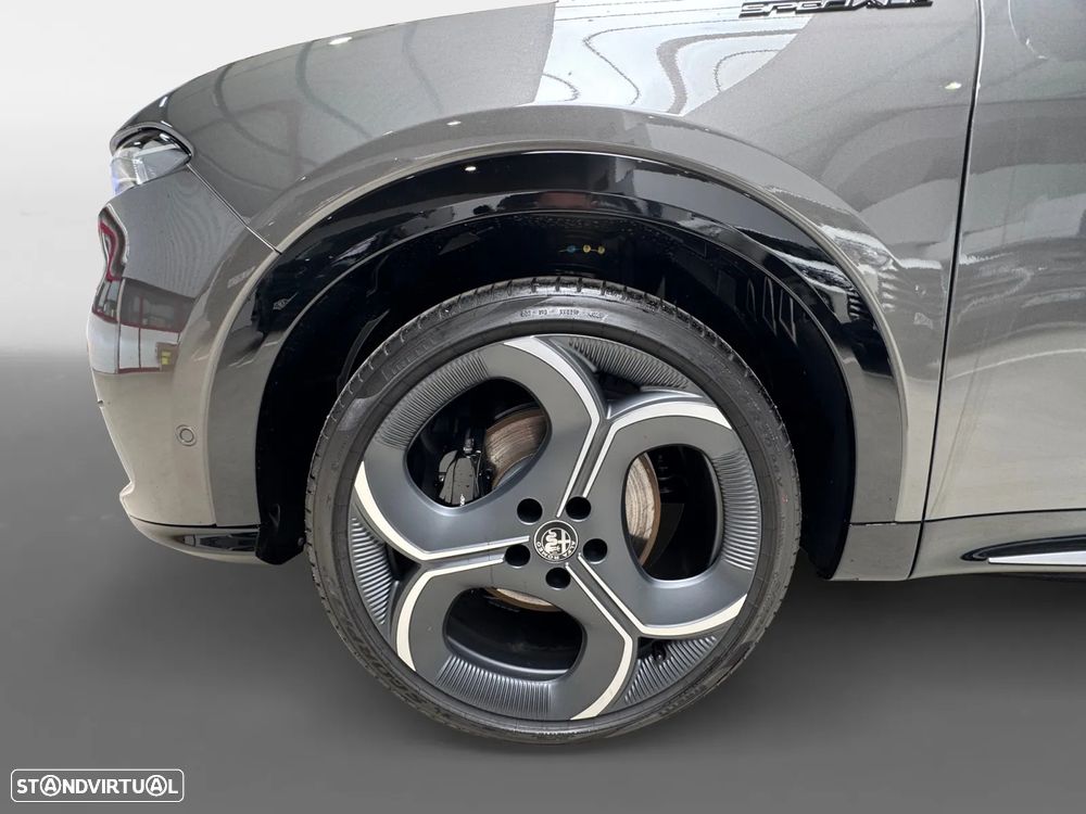 Alfa Romeo Tonale 1.5 Hybrid Edizione Speciale - 9