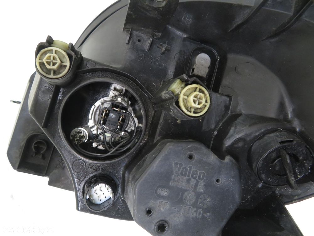 LAMPA PRAWA PRZEDNIA FIAT GRANDE PUNTO 89101388DX - 7