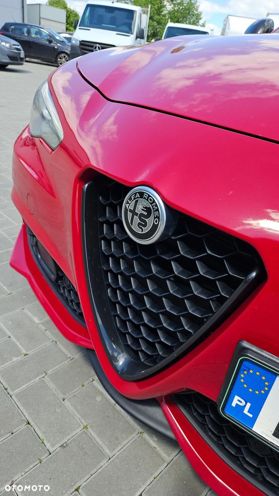 Alfa Romeo Giulia 2.0 Turbo Veloce Q4 - 16