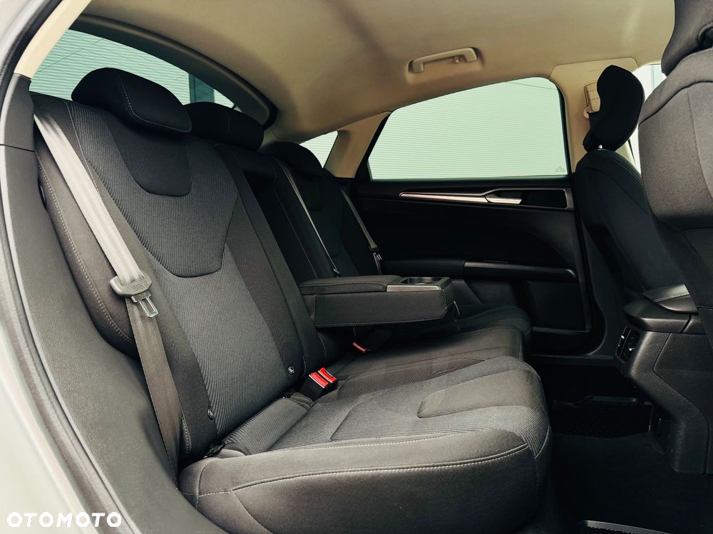 Ford Mondeo 2.0 TDCi Titanium PowerShift - 33