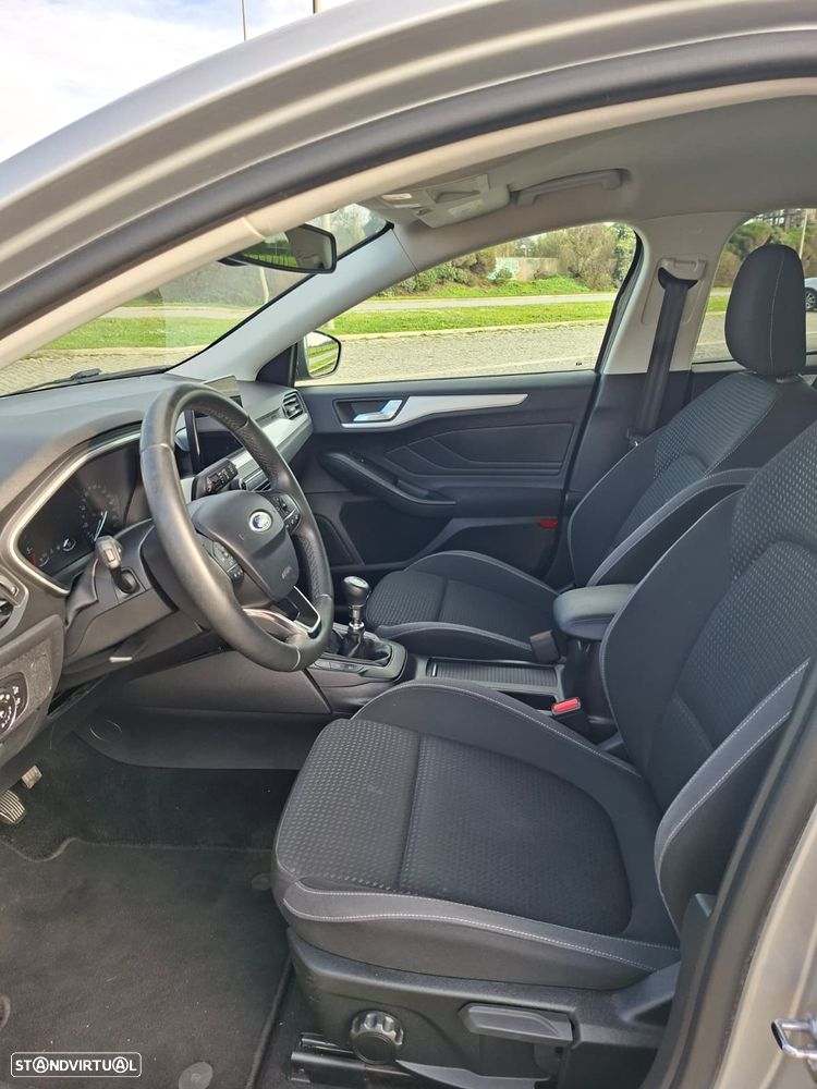 Ford Focus 1.5 TDCi ECOBlue Business - 11