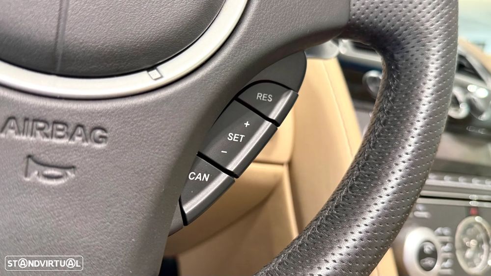 Aston Martin Vantage Roadster V8 Sportshift - 20