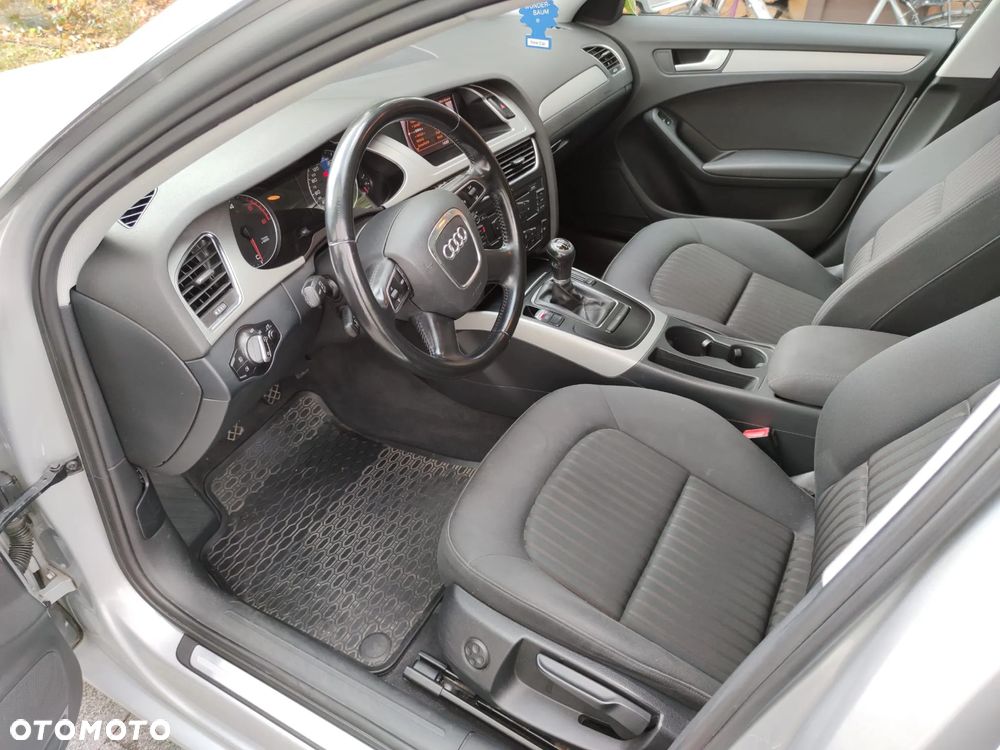 Audi A4 Avant 2.0 TDI - 20