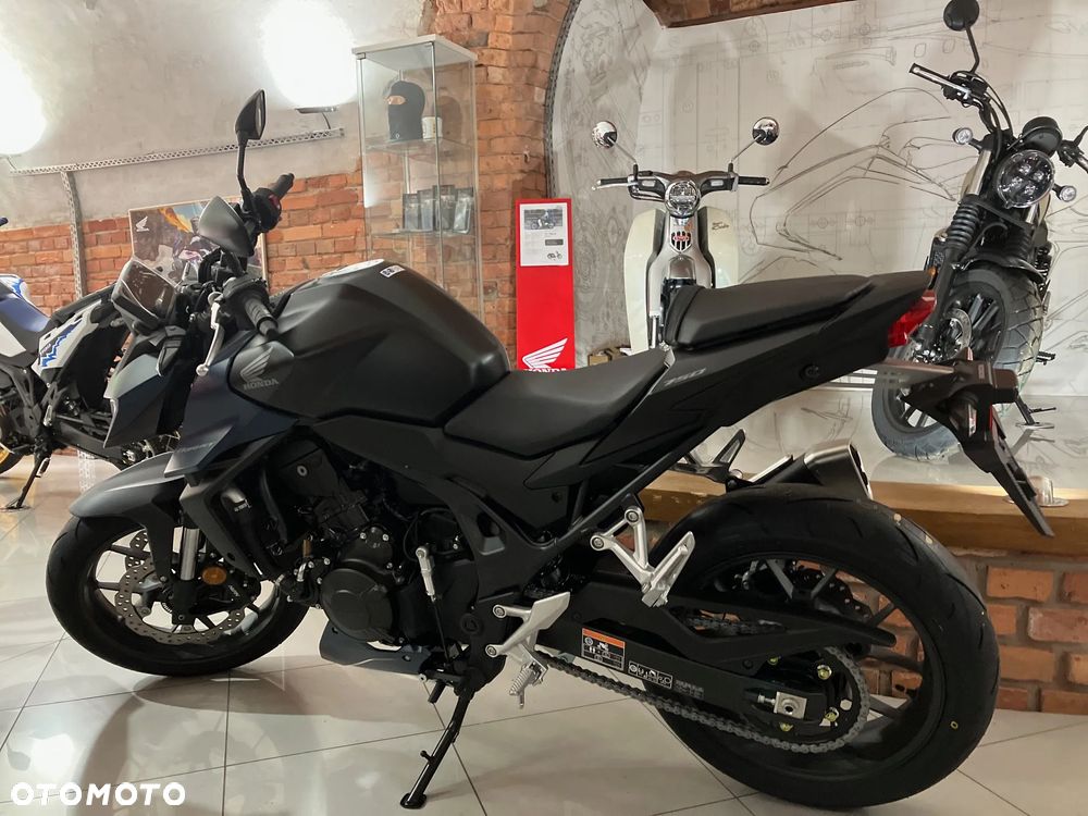 Honda Hornet - 2
