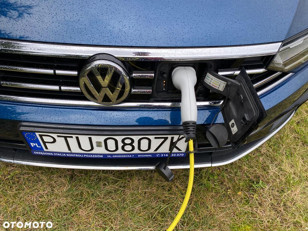 Volkswagen Passat Variant - 21