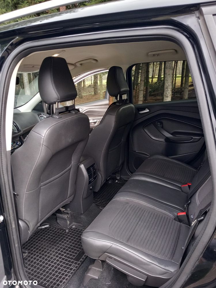 Ford Kuga 2.0 TDCi 4x4 Titanium - 11