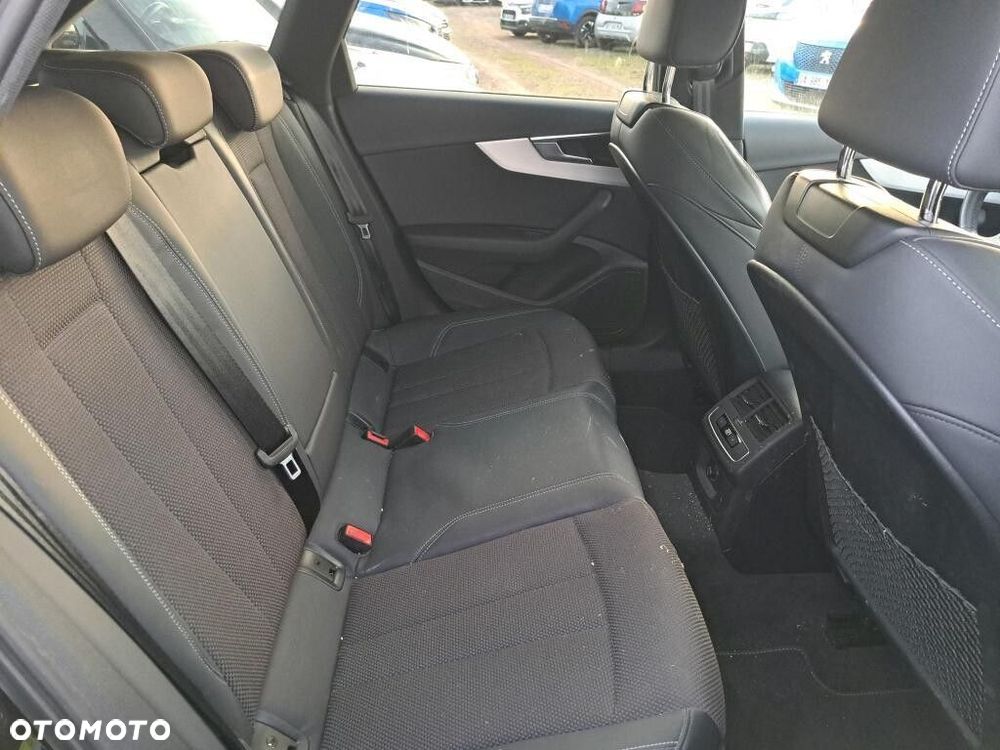 Audi A4 Avant 35 TFSI mHEV S Line S tronic - 7